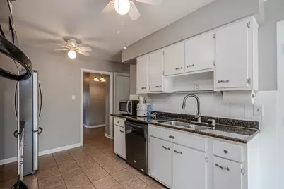 2S164 Beaumont Lane, Lombard, IL 60148 - Photo 11