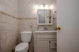 2S164 Beaumont Ln, Lombard, IL 60148 - Photo 17