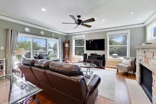 36785 N Lake St, Ingleside, IL 60041 - Photo 9