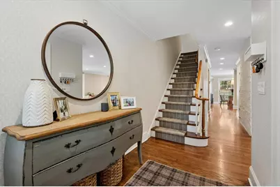 2034 Highland Avenue, Wilmette, IL 60091 - Photo 3