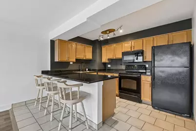 6030 N Sheridan Road #1911, Chicago, IL 60660 - Photo 9