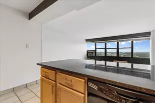 6030 N Sheridan Rd, Chicago, IL 60660 - Photo 11