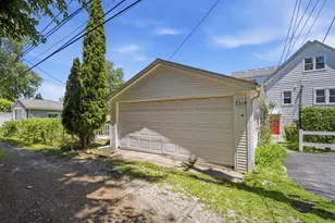 7314 N Crawford Ave, Lincolnwood, IL 60712 - Photo 19