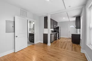 1363 W Walton St, Chicago, IL 60642 - Photo 5