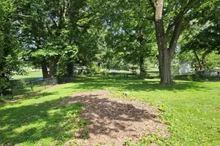 2415 College Dr, Mount Carroll, IL 62863 - Photo 3