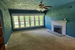 2415 College Dr, Mount Carroll, IL 62863 - Photo 9