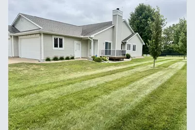 636 26th Street, Peru, IL 61354 - Photo 1