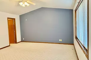 636 26th St, Peru, IL 61354 - Photo 7