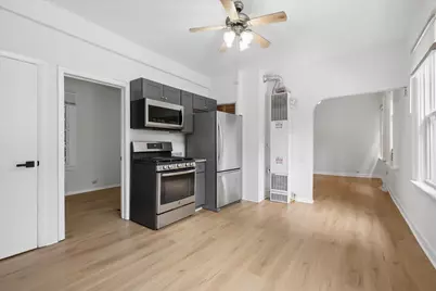 1131 W Taylor Street #2R, Chicago, IL 60607 - Photo 5
