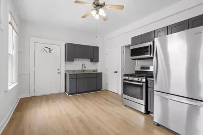 1131 W Taylor Street #2R, Chicago, IL 60607 - Photo 3