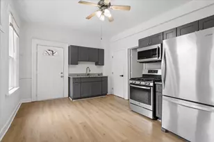 1131 W Taylor St, Chicago, IL 60607 - Photo 3