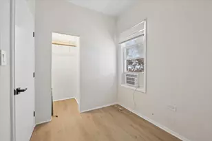 1131 W Taylor St, Chicago, IL 60607 - Photo 9
