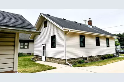 1621 Latham Street, Rockford, IL 61103 - Photo 5