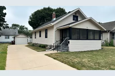 1621 Latham Street, Rockford, IL 61103 - Photo 3