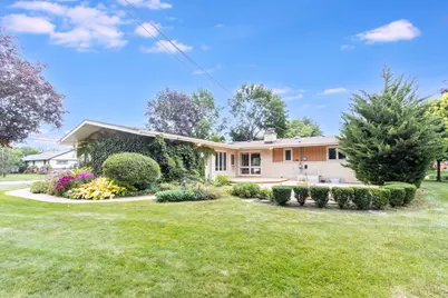 642 Country Lane, Beecher, IL 60401 - Photo 7