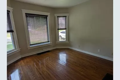 1453 S Float Avenue, Freeport, IL 61032 - Photo 5