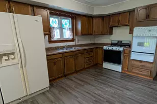 1453 S Float Ave, Freeport, IL 61032 - Photo 11