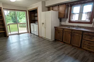 1453 S Float Ave, Freeport, IL 61032 - Photo 9