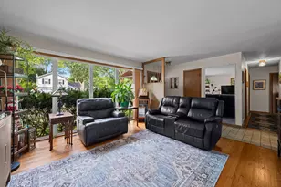 743 S Bennett Ave, Palatine, IL 60067 - Photo 3