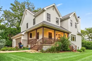2S590 Seraph Holmes Ct, Warrenville, IL 60555 - Photo 1