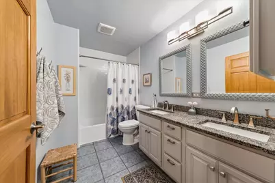 2S590 Seraph Holmes Court, Warrenville, IL 60555 - Photo 25
