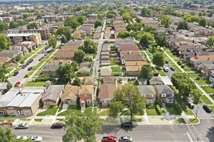 1749 W 75th Pl, Chicago, IL 60620 - Photo 31