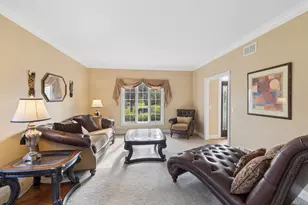 920 Lyons Ridge Dr, Cary, IL 60013 - Photo 7