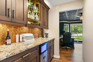 627 Wood Ridge Ct, Elgin, IL 60123 - Photo 17