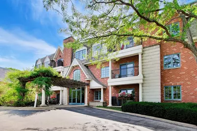 151 E Laurel Avenue #104, Lake Forest, IL 60045 - Photo 3