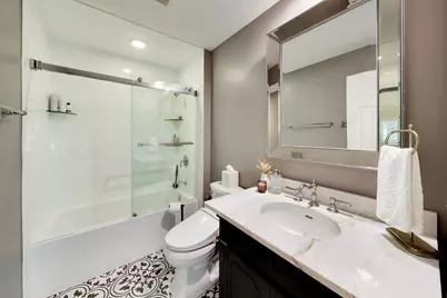 151 E Laurel Avenue #104, Lake Forest, IL 60045 - Photo 29