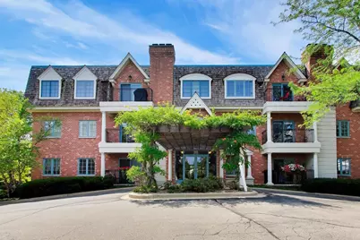 151 E Laurel Avenue #104, Lake Forest, IL 60045 - Photo 1