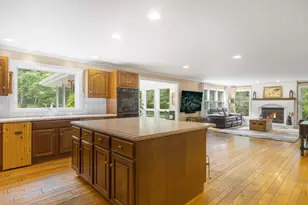 8310 Mason Hill Rd, Woodstock, IL 60098 - Photo 5