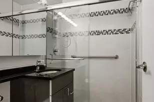 330 W Diversey Pkwy, Chicago, IL 60657 - Photo 21