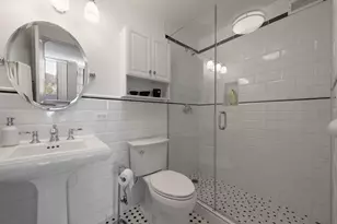 5455 N Sheridan Rd, Chicago, IL 60640 - Photo 15