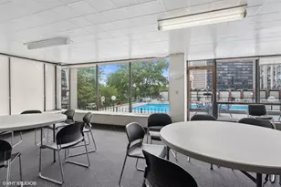 5455 N Sheridan Rd, Chicago, IL 60640 - Photo 19
