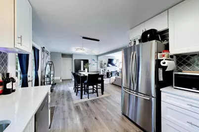 5215 Cinema Drive, Hanover Park, IL 60133 - Photo 9
