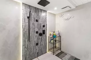 40 N Tower Rd, Oak Brook, IL 60523 - Photo 11