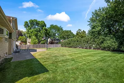 1621 N Belmont Avenue, Arlington Heights, IL 60004 - Photo 23