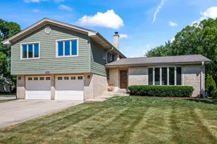 1621 N Belmont Ave, Arlington Heights, IL 60004 - Photo 1
