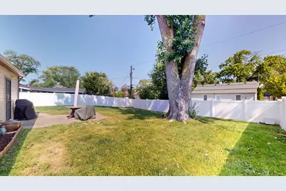 100 Edgewood Drive, Streamwood, IL 60107 - Photo 23