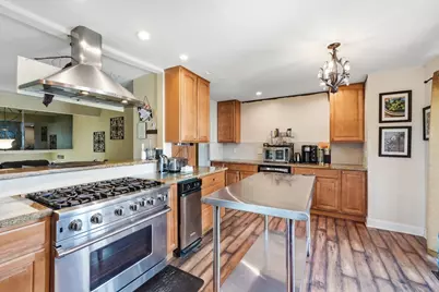 1255 Briarcliffe Boulevard, Wheaton, IL 60189 - Photo 9