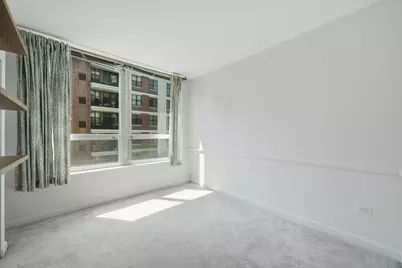 421 W Huron Street #1009, Chicago, IL 60654 - Photo 15