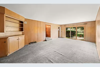2110 E Eastman Court, Arlington Heights, IL 60004 - Photo 17