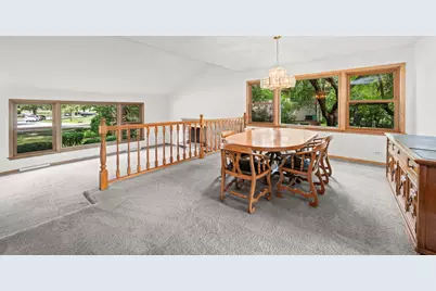 2110 E Eastman Court, Arlington Heights, IL 60004 - Photo 9