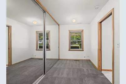 2110 E Eastman Court, Arlington Heights, IL 60004 - Photo 21