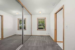 2110 E Eastman Ct, Arlington Heights, IL 60004 - Photo 21