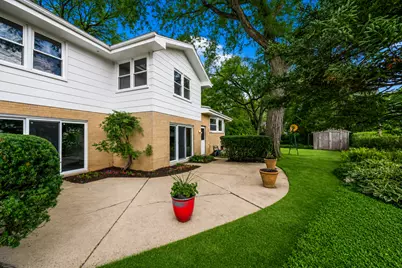 2110 E Eastman Court, Arlington Heights, IL 60004 - Photo 33