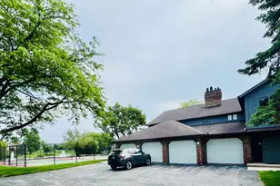 13259 S Country Club Ct, Palos Heights, IL 60463 - Photo 1