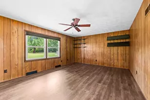 12048 N Tower Rd, Byron, IL 61010 - Photo 9