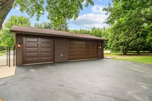 12048 N Tower Rd, Byron, IL 61010 - Photo 47